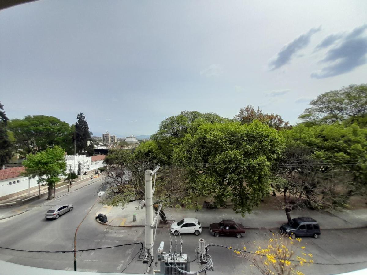 Departamento Centrico Plaza Alvarado Con Cochera Salta Exterior foto